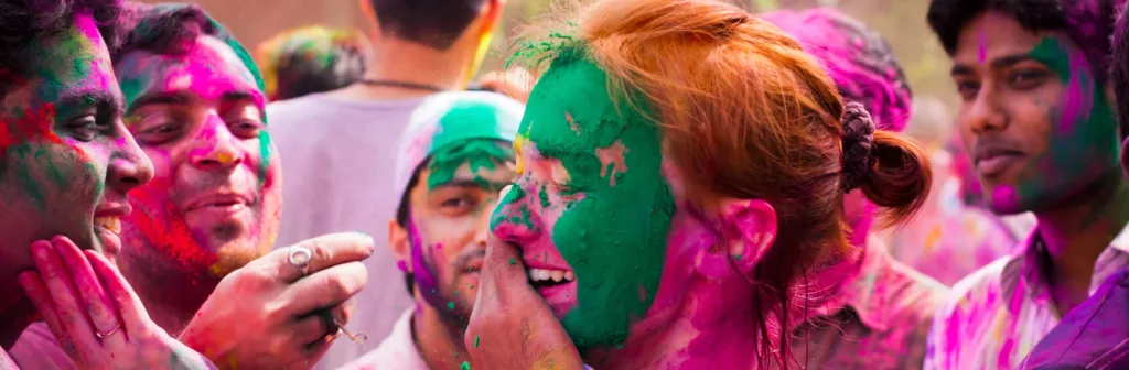 Pr Holi Dreamstime Xl