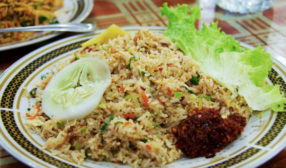 Kottu plato tradicional Sri Lanka
