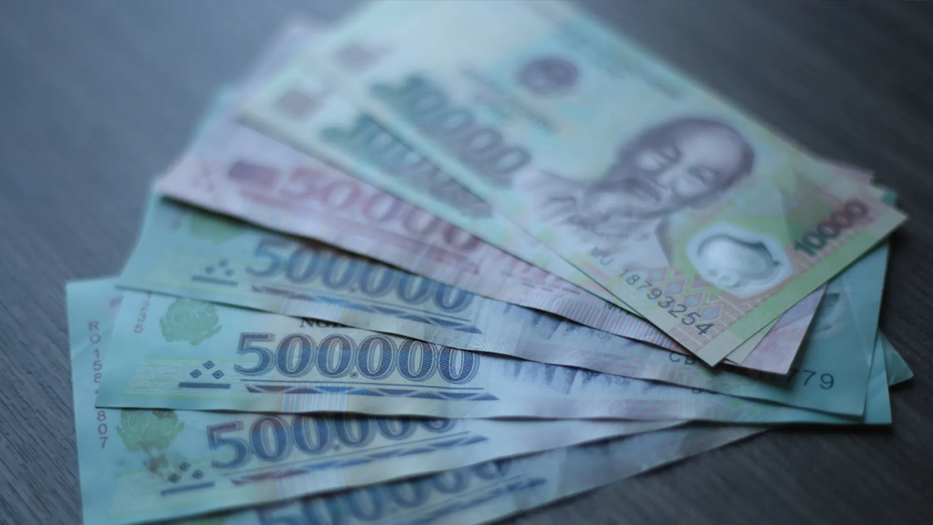 ¿Cuántos Dong son un Euro?