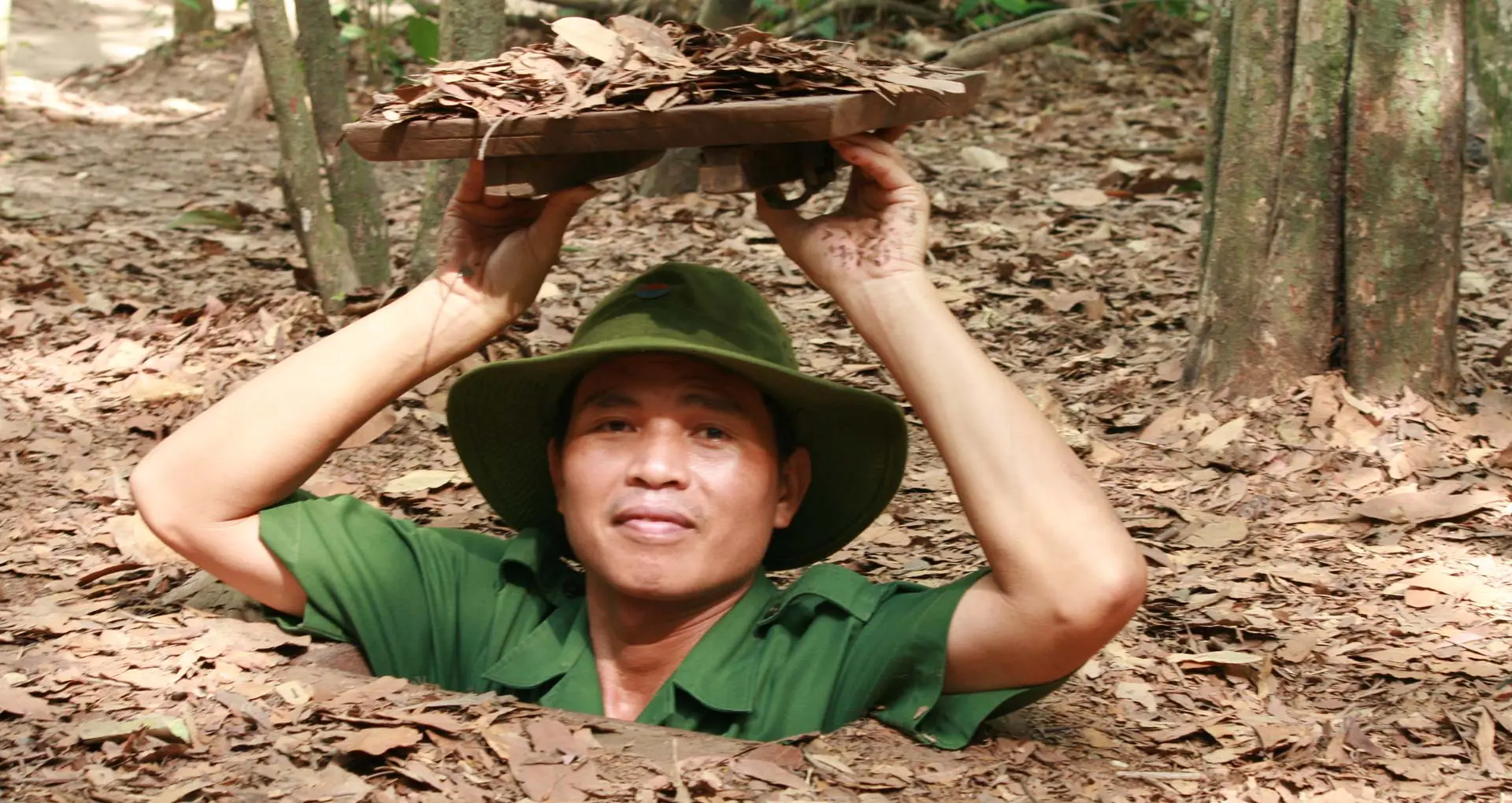 Visita con niños los túneles de Cu Chi