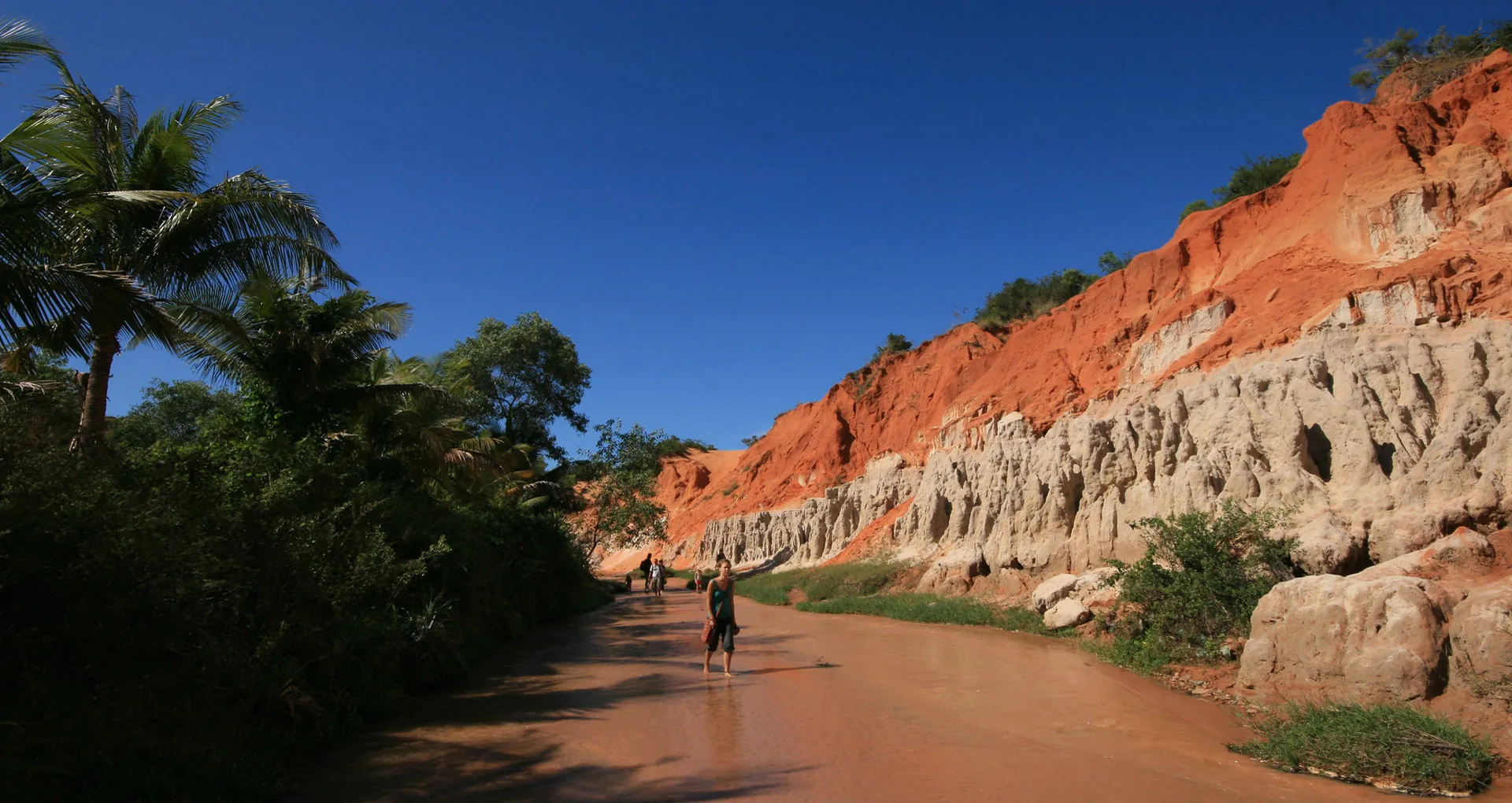 Visita con niós el arroyo de las Hadas