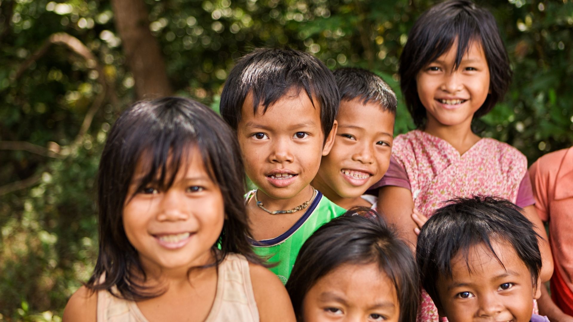 En tu viaje a camboya respeta la tradición de no tocar la cabeza de los niños
