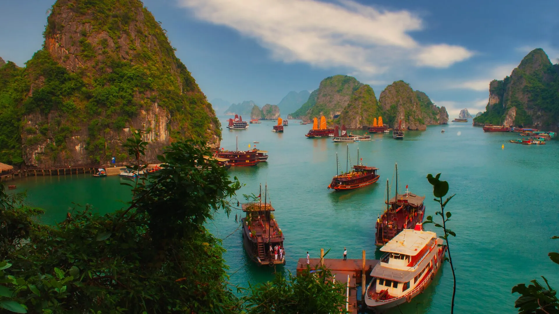 planes romanticos en bahia de halong