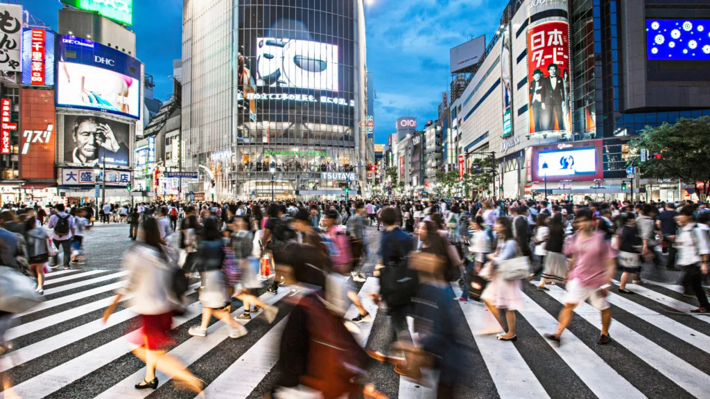 Cruce de Shibuya, Tokyo — Japón Rascacielos y Tatamis con Hong Kong