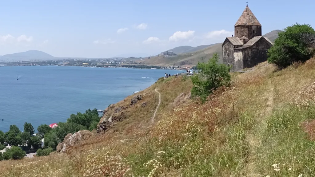 Monasterio de Seván, Armenia — Atravesando el Cáucaso