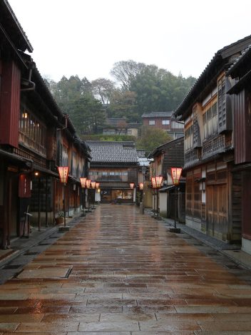 GRAN TOUR DE JAPÓN 15 DÍAS - Día 10: OSAKA -KANAZAWA