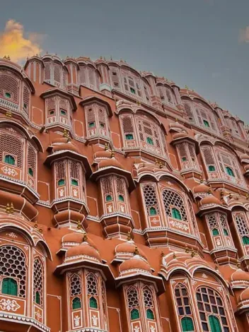 Pr Hawa Mahal 6973938