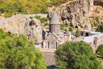 Monasterio de Geghard, Armenia — Atravesando el Cáucaso
