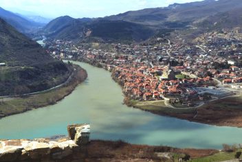 Mtskheta, Georgia — Atravesando el Cáucaso
